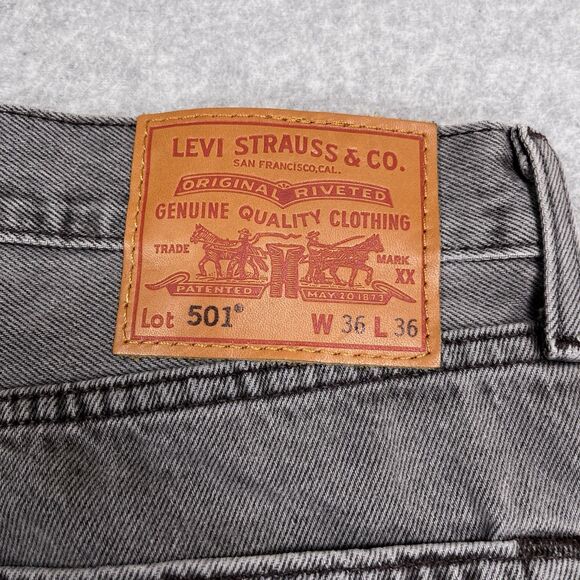 Levis Premium 501 Jeans Mens 36 x 36 Gray Straight Leg Button Fly Big E Denim - Picture 11 of 15